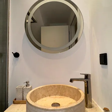 펜션 Mm Little Maisonette Corfu *